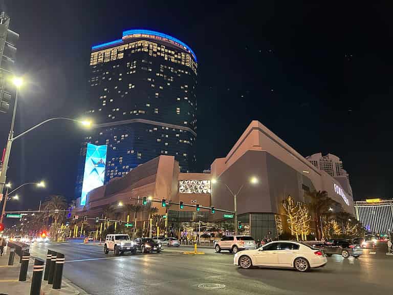 Fontainebleau hotel exterior on the Las Vegas Strip